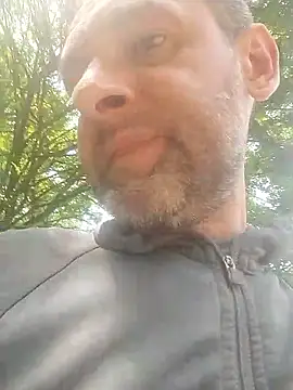 Andrzej-M online show from 05-24-26, 11:37