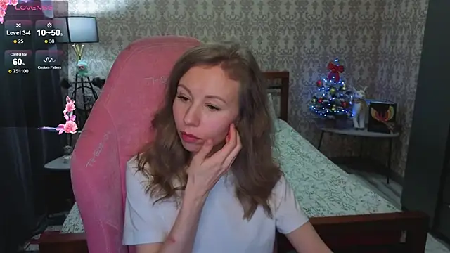 Lill Mary online show from 12-23-25, 02:42