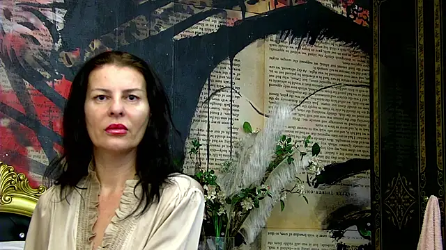 TessaKlarn online show from 10-25-25, 05:37