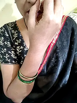 anuradha1432 online show from 04-25-26, 10:07