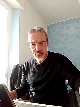 Snapshot of Marcolino183 chatting on 12-20-24, 10:49 Marcolino183 online show from 12-20-24, 10:49