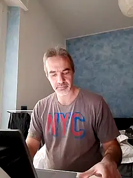 Snapshot of Marcolino183 chatting on 01-20-25, 02:25 Marcolino183 online show from 01-20-25, 02:25