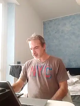 Snapshot of Marcolino183 chatting on 01-21-25, 02:59 Marcolino183 online show from 01-21-25, 02:59