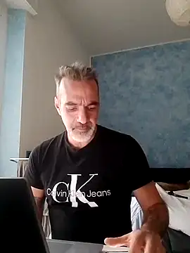 Snapshot of Marcolino183 chatting on 01-29-25, 03:47 Marcolino183 online show from 01-29-25, 03:47