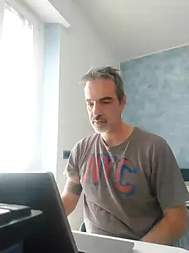 Snapshot of Marcolino183 chatting on 03-17-25, 10:17 Marcolino183 online show from 03-17-25, 10:17