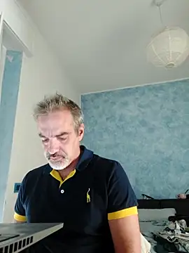 Snapshot of Marcolino183 chatting on 09-16-25, 07:31 Marcolino183 online show from 09-16-25, 07:31