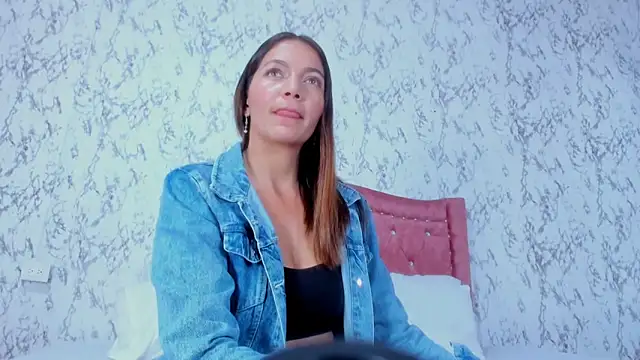 Mia Malkovaa  online show from 02-28-26, 05:36