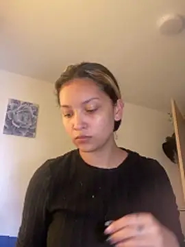 baby lizy online show from 10-27-25, 08:46