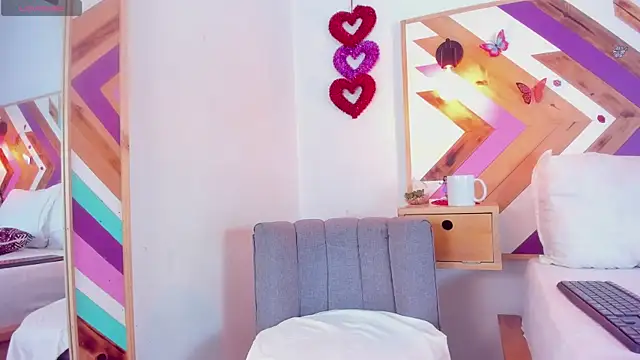 Katia Wilson online show from 03-30-26, 07:26