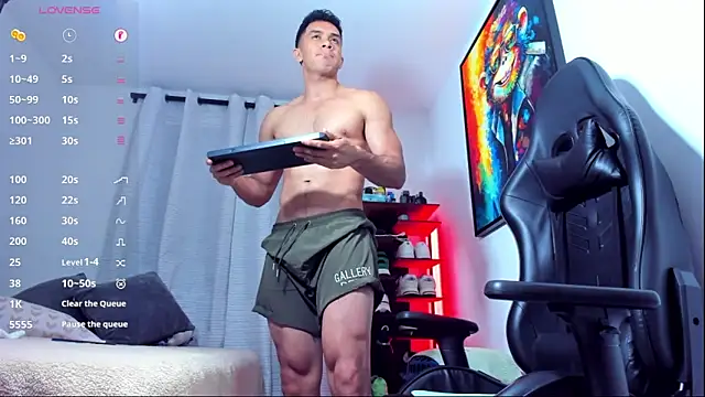 aronvillegas online show from 11-21-25, 01:04