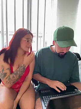 Snapshot of camianddanna chatting on 12-14-24, 03:58 camianddanna online show from 12-14-24, 03:58