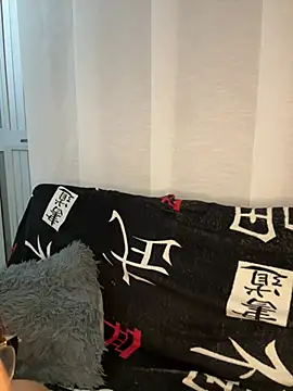 Snapshot of camianddanna chatting on 12-25-24, 01:42 camianddanna online show from 12-25-24, 01:42