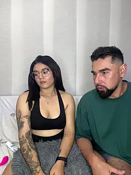 Snapshot of camianddanna chatting on 01-17-25, 12:53 camianddanna online show from 01-17-25, 12:53