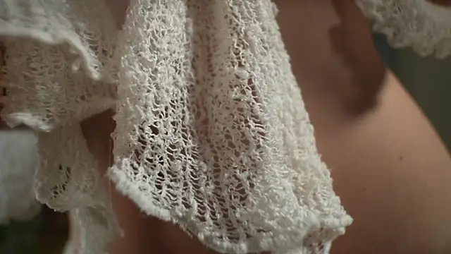 Snapshot of HeyBananas chatting on 10-05-25, 06:06 HeyBananas online show from 10-05-25, 06:06