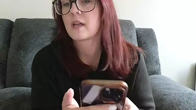 TheBustyHouseWife online show from 12-04-25, 05:43