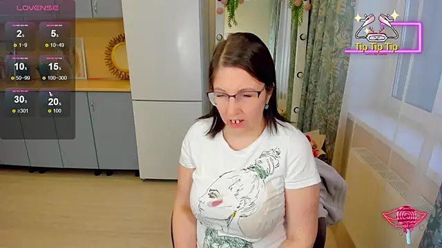Snapshot of B_Bonya_m chatting on 01-18-25, 11:32 B Bonya m online show from 01-18-25, 11:32
