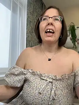 Snapshot of B_Bonya_m chatting on 01-28-25, 08:47 B Bonya m online show from 01-28-25, 08:47
