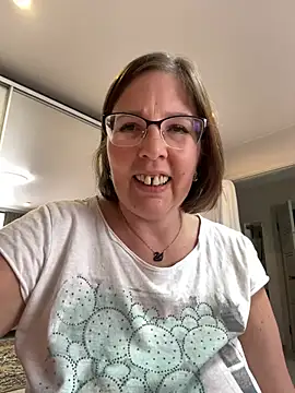 Snapshot of B_Bonya_m chatting on 03-05-25, 11:06 B Bonya m online show from 03-05-25, 11:06