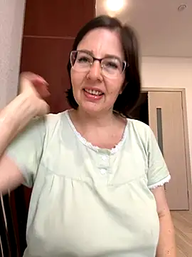 Snapshot of B_Bonya_m chatting on 09-14-25, 04:00 B Bonya m online show from 09-14-25, 04:00