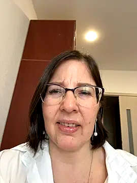 Snapshot of B_Bonya_m chatting on 09-28-25, 04:07 B Bonya m online show from 09-28-25, 04:07