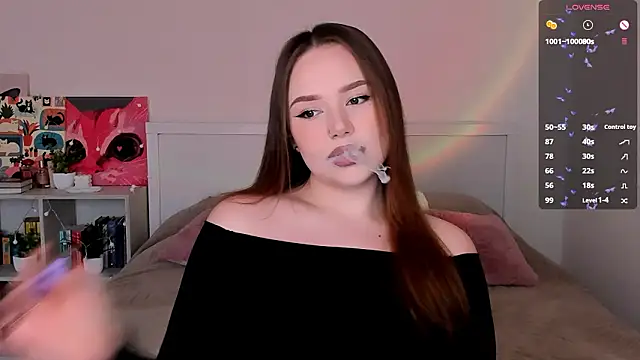 Snapshot of LittleKiitten chatting on 03-28-26, 01:33 LittleKiitten online show from 03-28-26, 01:33