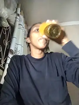 Snapshot of Indian-Seduction chatting on 10-22-25, 07:24 Indian-Seduction online show from 10-22-25, 07:24