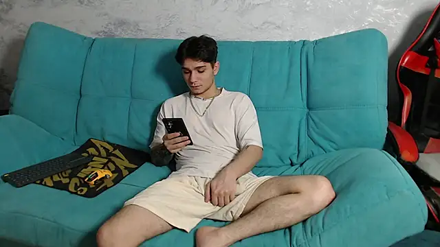 Snapshot of Ricky-boy chatting on 11-12-25, 11:14 Ricky-boy online show from 11-12-25, 11:14