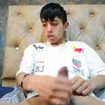 Snapshot of danuel23 chatting on 05-20-26, 03:40 danuel23 online show from 05-20-26, 03:40