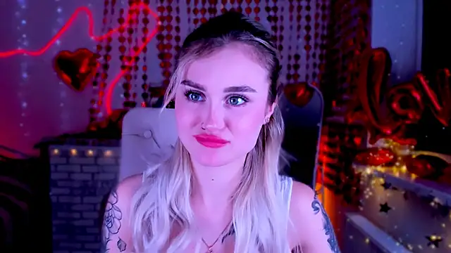  Ravenaa online show from 02-25-25, 02:33