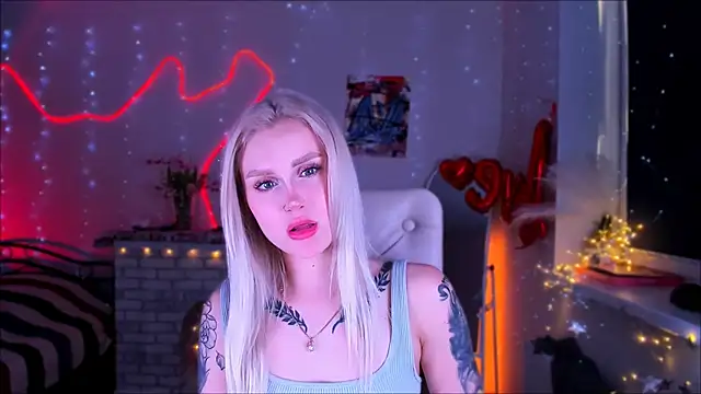  Ravenaa online show from 03-15-25, 02:23