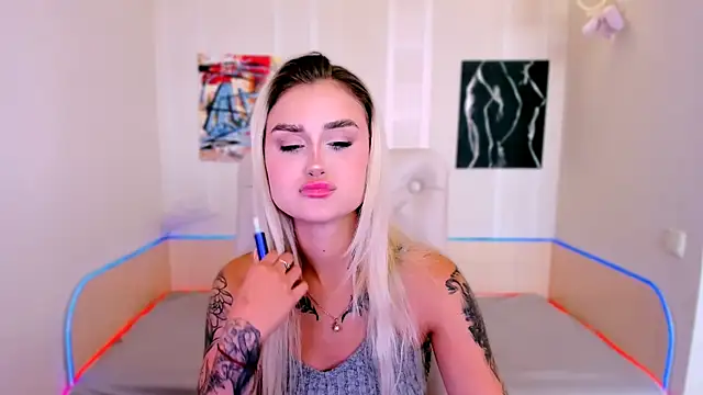  Ravenaa online show from 09-12-25, 08:58