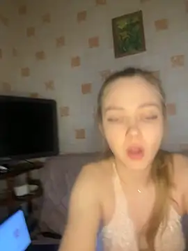 Family-Mm1 online show from 02-25-25, 12:47