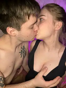 Family-Mm1 online show from 04-15-26, 01:40