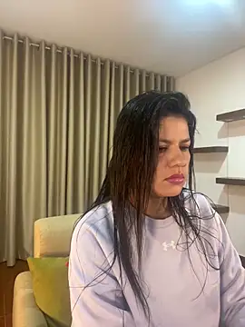 Snapshot of Alice_Biel chatting on 01-09-25, 10:20 Alice Biel online show from 01-09-25, 10:20