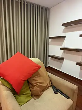 Snapshot of Alice_Biel chatting on 02-28-25, 01:05 Alice Biel online show from 02-28-25, 01:05