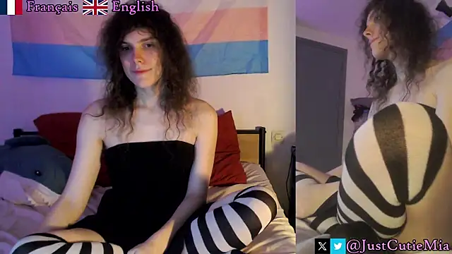 JustCutieMia online show from 11-07-25, 07:03