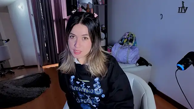 sexfire lalita online show from 04-23-26, 03:25