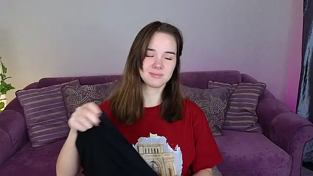 Snapshot of LindaRobertz chatting on 01-18-25, 11:11 LindaRobertz online show from 01-18-25, 11:11