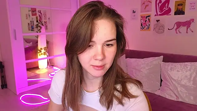 Snapshot of LindaRobertz chatting on 02-26-25, 10:20 LindaRobertz online show from 02-26-25, 10:20