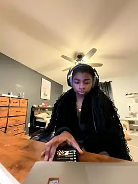 Harmonyxlover online show from 01-08-26, 05:54