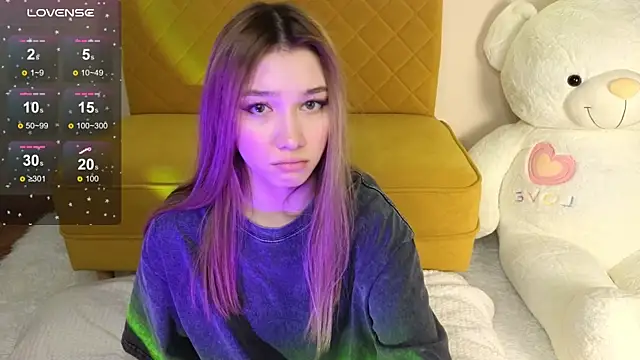 Snapshot of LuxuryGirl__ chatting on 01-14-25, 11:20 LuxuryGirl online show from 01-14-25, 11:20