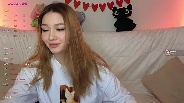 Snapshot of LuxuryGirl__ chatting on 02-26-25, 12:36 LuxuryGirl online show from 02-26-25, 12:36