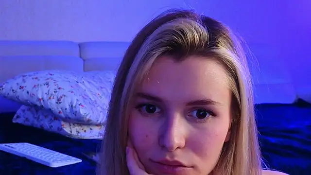 elsa limerence online show from 01-07-25, 01:57