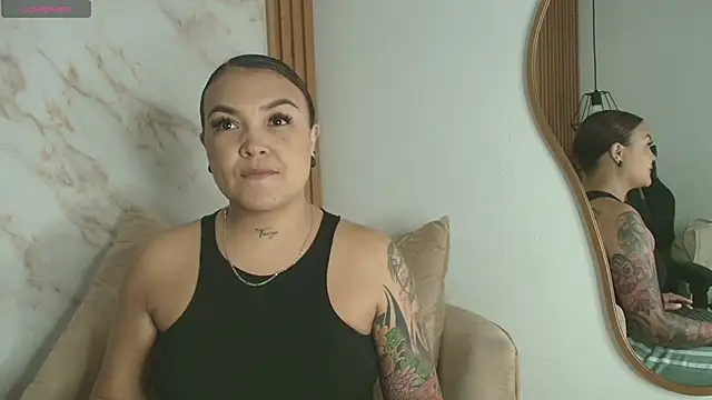 Snapshot of lyn_adamns chatting on 10-08-25, 01:14 lyn adamns online show from 10-08-25, 01:14