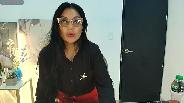 Zuzana21 online show from 06-09-26, 01:34
