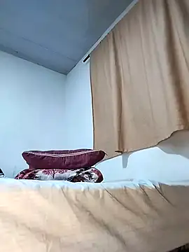 Zombra 42 online show from 11-18-25, 02:50