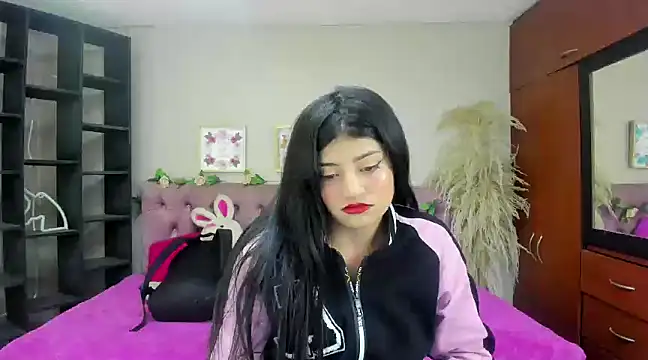 Lia Keen online show from 01-11-25, 08:21