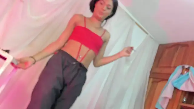 Itsme Daniela online show from 04-27-26, 03:43