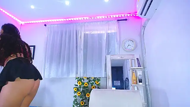 Snapshot of Isis_queen1 chatting on 12-31-24, 06:24 Isis queen1 online show from 12-31-24, 06:24