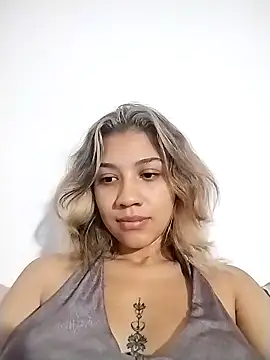 Snapshot of nina_carther chatting on 02-16-25, 01:27 nina carther online show from 02-16-25, 01:27